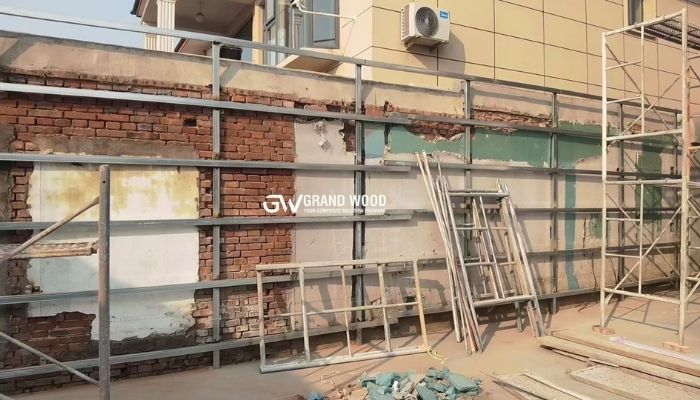 Trước Khi đệm nhựa giả gỗ